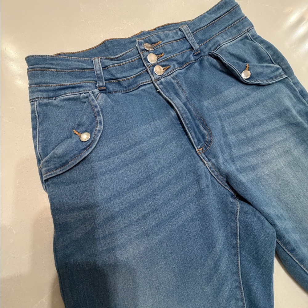 Tahari Blue Denim Jeans Extra Wide High Waisted Front Fold Button Pockets, 12